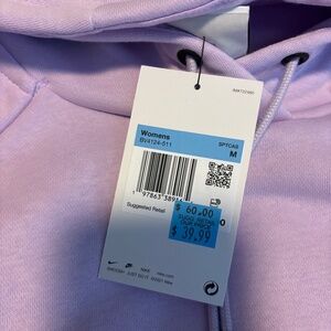 Nike Women’s Essential Fleece Hoodie – Lavender – NEW with Tags!